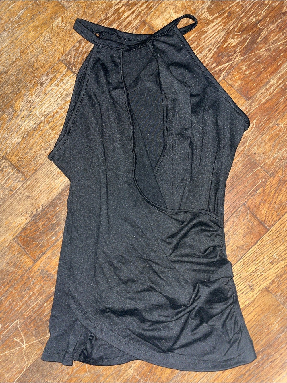 Black Halter Tank Top - Sleek Minimal Style - Picture 2 of 4